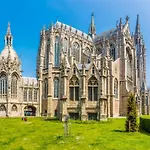 In Near The Apartamento