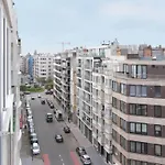 In Near The 아파트